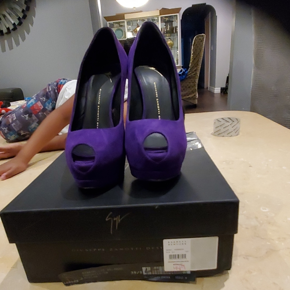 Giuseppe zanotti design purple shoes